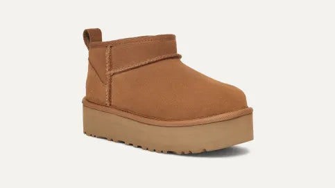 Girl UGG shops Boots