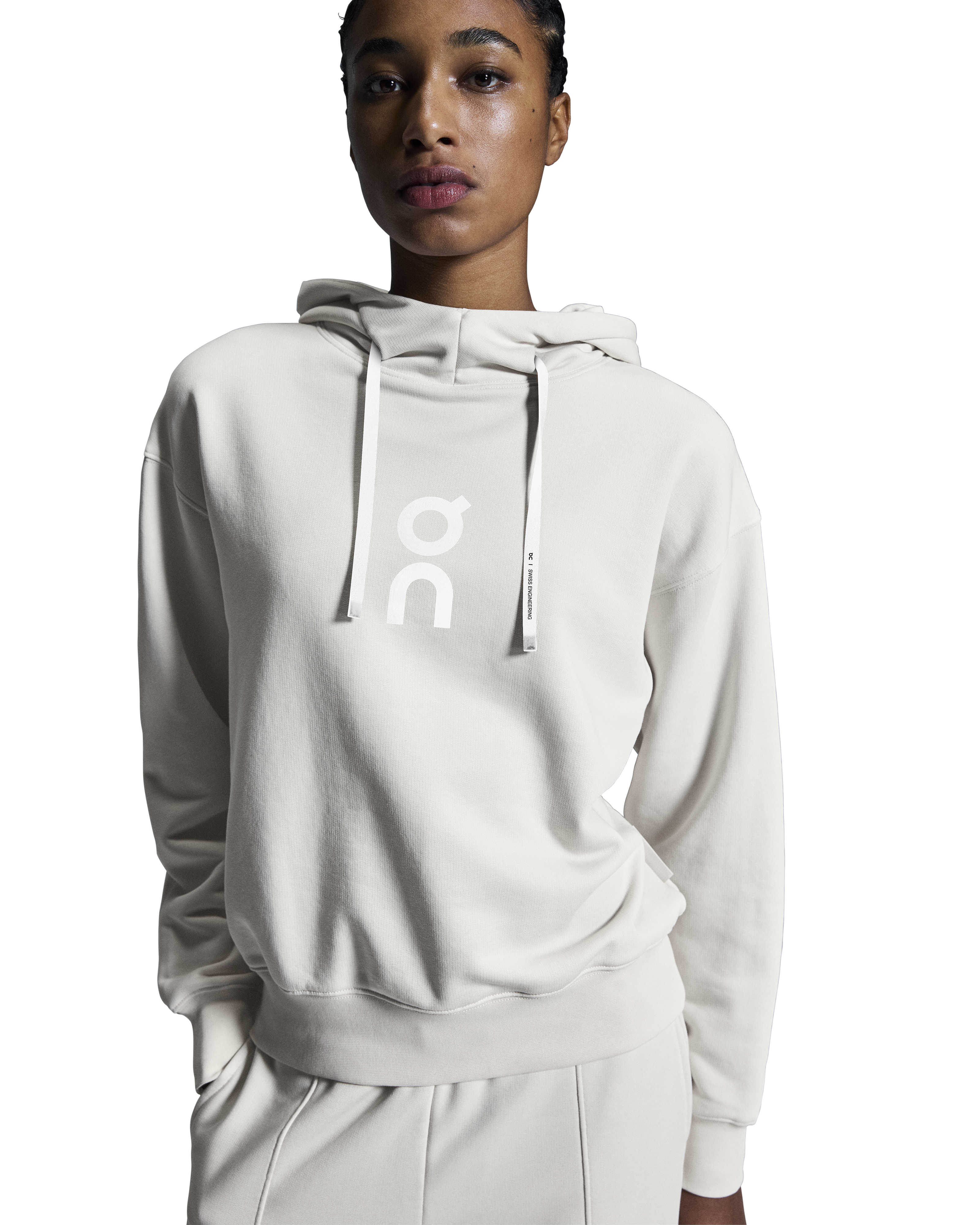 Women's On Running Club Hoodie in Silver