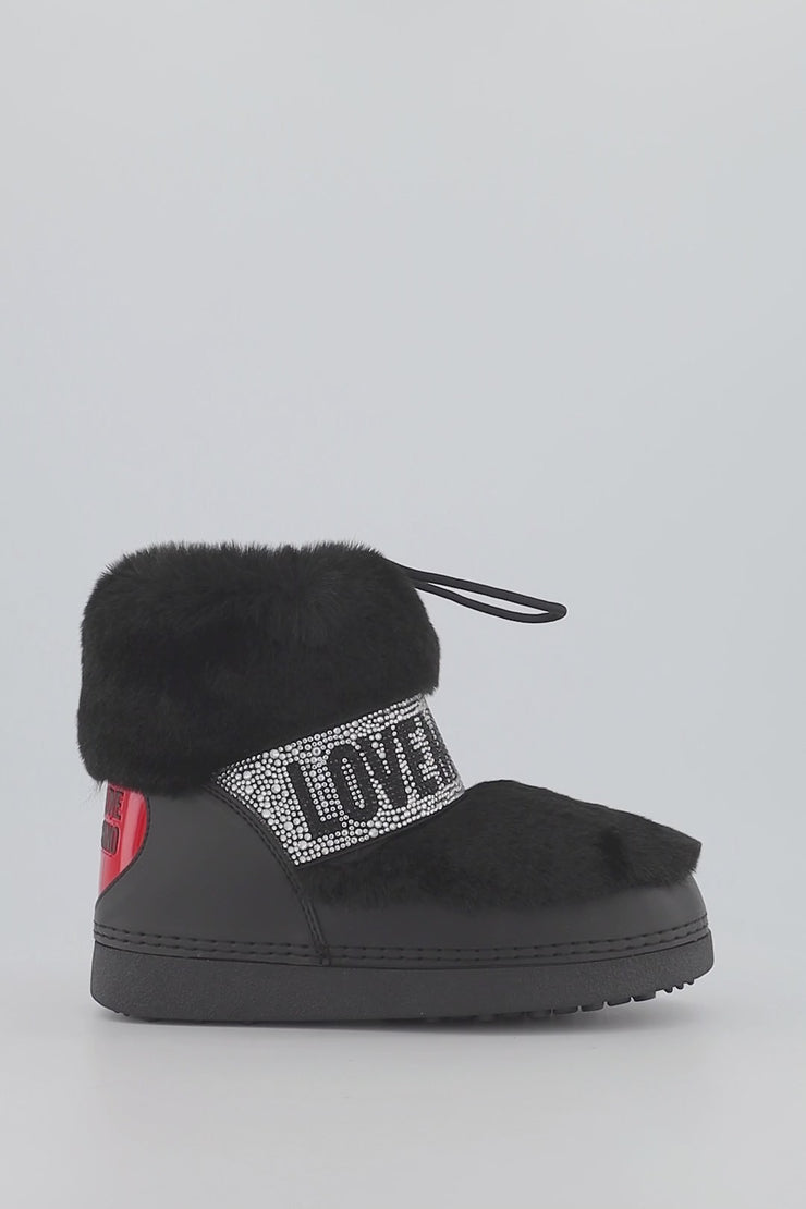 Women's Love Moschino Black Chunky Fur Diamante Ski Boots – ODs Designer  Clothing